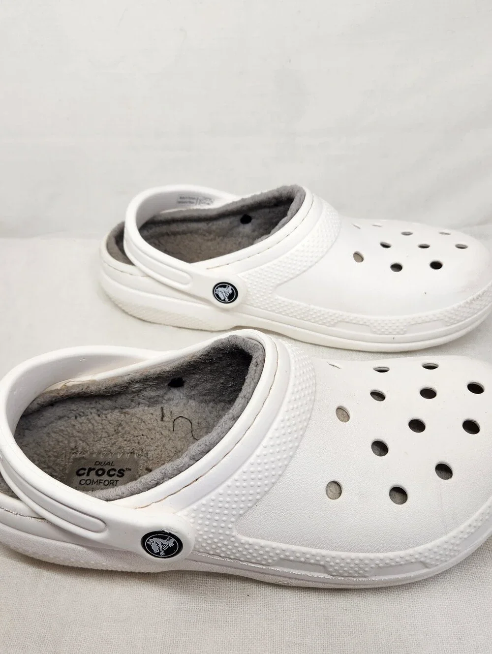 Crocs White Clogs Fleece Classic Lined 203591